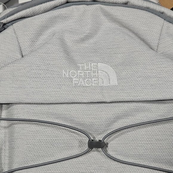 The North Face Women’s Borealis Backpack Gray 27L NWT - Picture 5 of 8